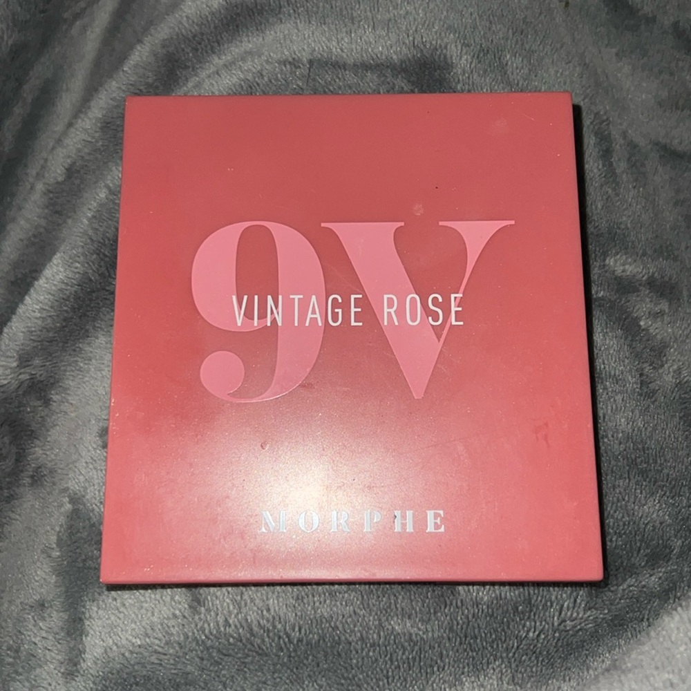 9V Vintage Rose Morphe Eyeshadow Palette - Picture 2 of 2